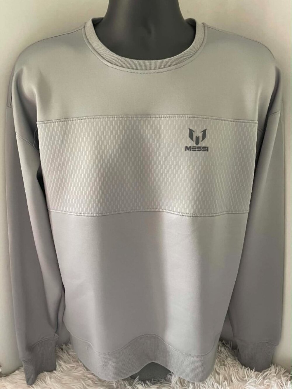 NWT MESSI COLLECTION Mens Crew Neck Long Sleeve Sweatshirt in Monument Gray